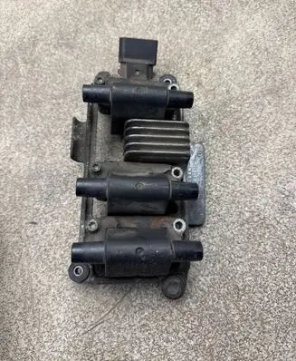 Audi A4 S4 B5 8D High voltage ignition coil 078905104