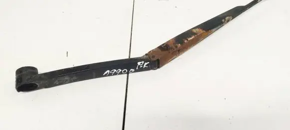 Hyundai Santa Fe Front wiper blade arm