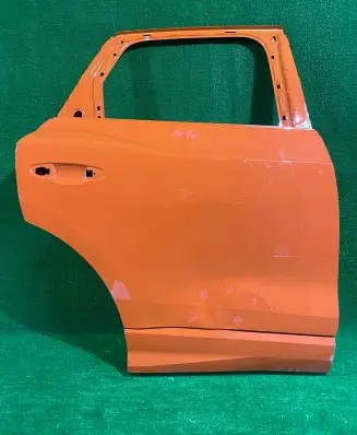 Audi Q3 F3 Rear door