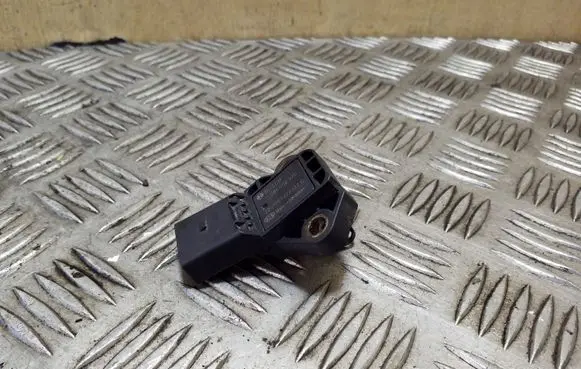 Audi A4 S4 B8 8K Air pressure sensor 0281002976