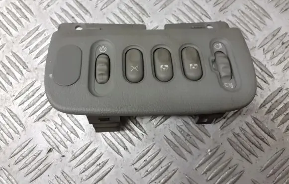Renault Scenic I A set of switches 7700432429