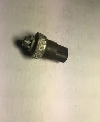 Toyota Corolla E120 E130 Air conditioning (A/C) pressure sensor 4434400050
