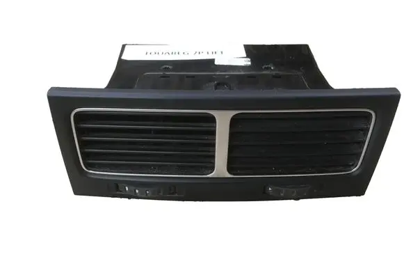 Volkswagen Touareg II Rear air vent grill 7P6819203A