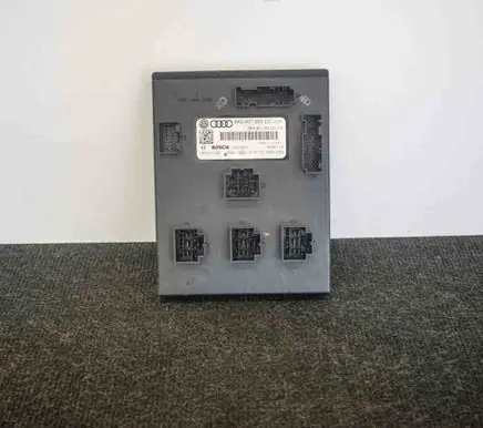 Audi A4 S4 B8 8K Central body control module 