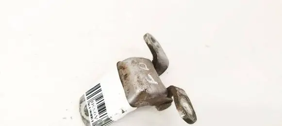 Honda CR-V Rear door lower hinge