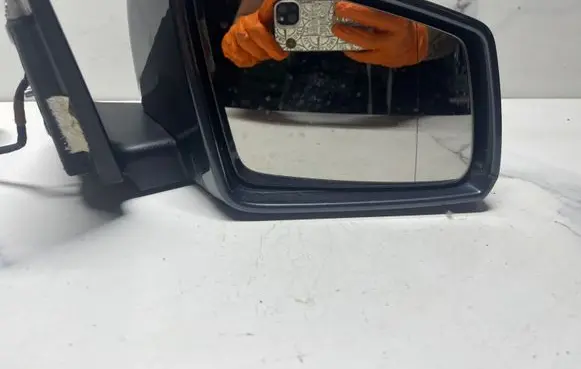 Mercedes-Benz C W204 Front door electric wing mirror A3160442