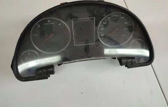 Audi A4 S4 B6 8E 8H Speedometer (instrument cluster) CE0682