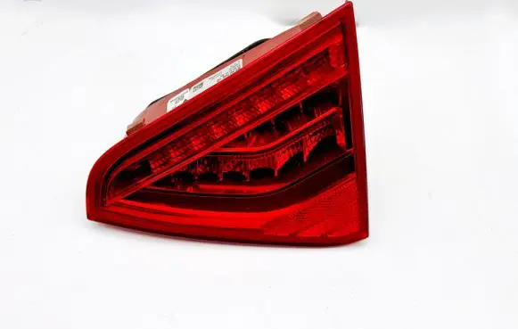 Audi A5 8T 8F Tailgate rear/tail lights 8T0945094C