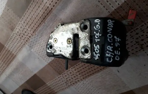 Chrysler Concorde Rear door lock