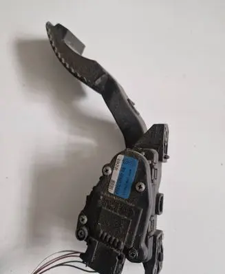 Renault Laguna II Accelerator throttle pedal 6PV00811901 8200003392