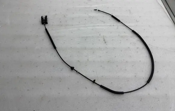Fiat 500E Engine bonnet/hood lock release cable 52138100