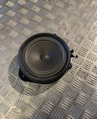 Audi A4 S4 B7 8E 8H Front door speaker 8E0035411