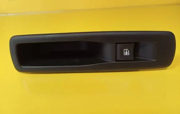 Renault Scenic III - Grand scenic III Electric window control switch 156024250A 829500004R
