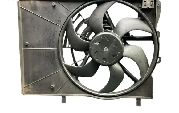 Citroen C3 Picasso Electric radiator cooling fan 9682895680