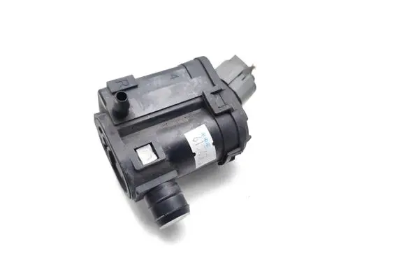 KIA Niro Windscreen/windshield washer pump 985102J500