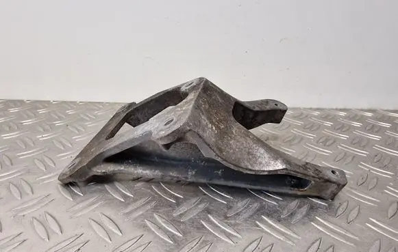 Audi A8 S8 D3 4E Gearbox mounting bracket 4E0199370AB