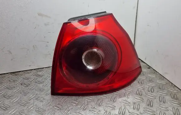Volkswagen Golf V Rear/tail lights 1K6945096E
