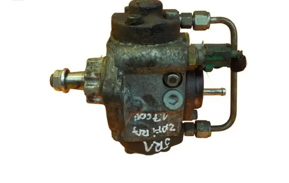 Opel Zafira B Fuel injection high pressure pump 55581885