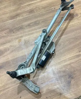BMW 3 E90 E91 Front wiper linkage and motor 7161711