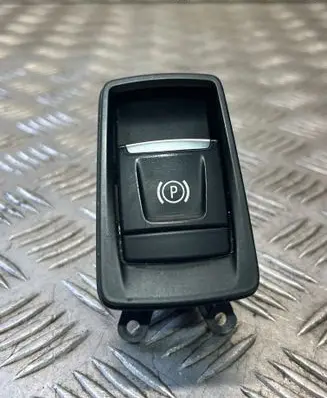 BMW 2 F45 Hand parking brake switch 6822524