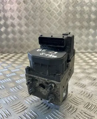 Volkswagen PASSAT B5 ABS Pump 8E0614111AB