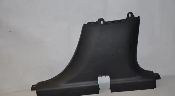 (B) pillar trim (bottom)