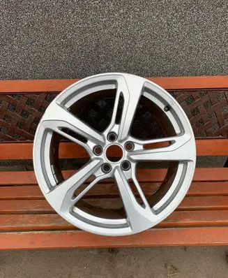 Audi TT TTS RS Mk3 8S R19 alloy rim 