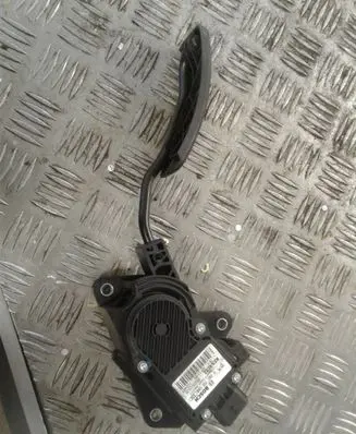 Renault Laguna III Accelerator throttle pedal 180050002R