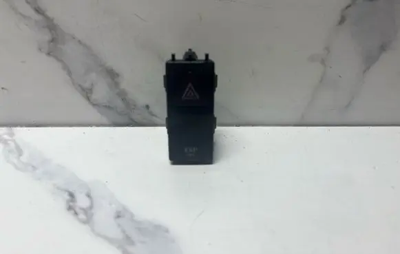 Mercedes-Benz C W204 Hazard light switch 2048706558