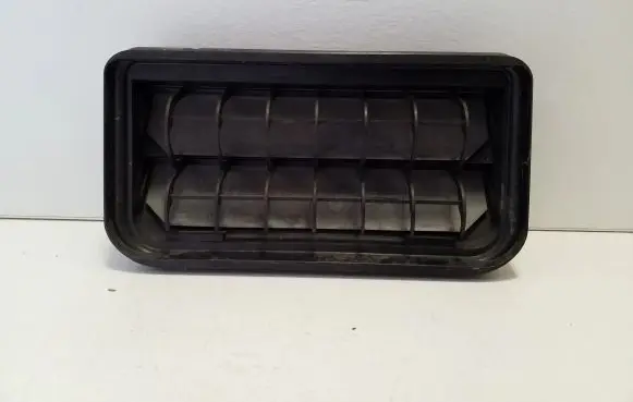 Volkswagen Eos Quarter panel pressure vent 3C0819465
