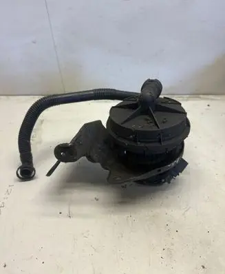 Audi A4 S4 B7 8E 8H Secondary air pump 06A959253B 8E0906613D