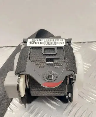BMW X5 E70 Front seatbelt 305537499001 0713A7U1NL