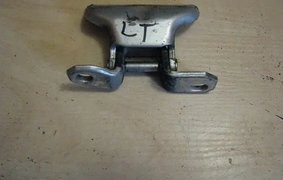 KIA Ceed Rear door upper hinge 793102E000