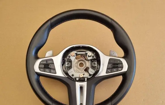 BMW X6 G06 Steering wheel 