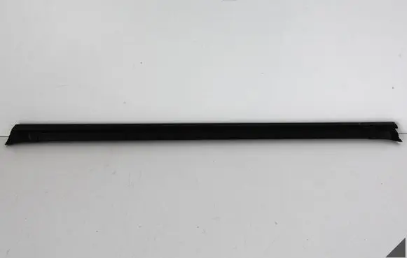 Volkswagen Touareg III Rubber seal loading door 760839479