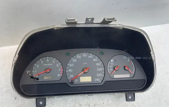 Volvo S40, V40 Speedometer (instrument cluster) 30862000 30864002 0P0200