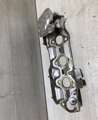 Citroen C3 Aircross Heat shield in engine bay 9816267280