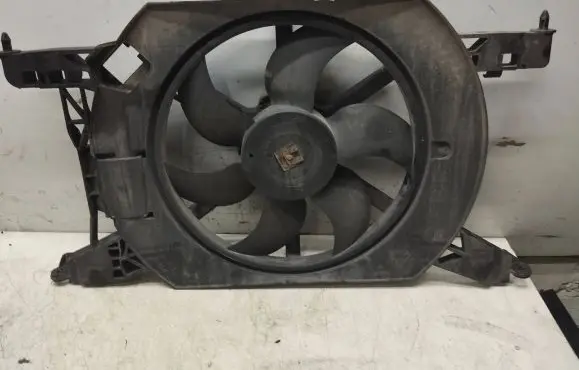 Renault Espace III Radiator cooling fan shroud