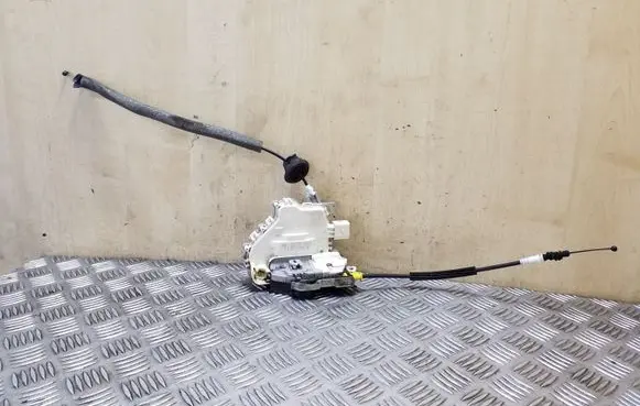 Audi A6 C7 Front door lock 8J2837016C