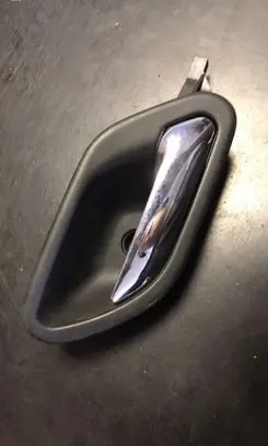 BMW 5 E39 Front door interior handle 8226050