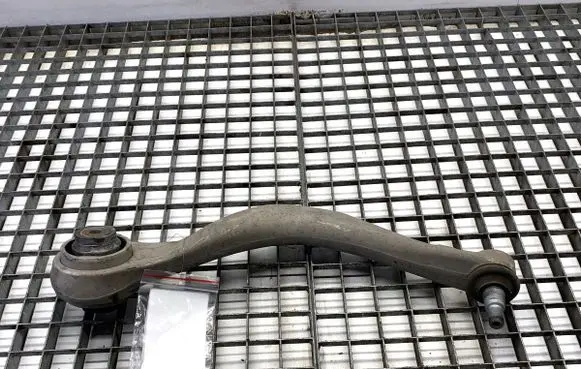 Alfa Romeo Stelvio Front control arm K206405