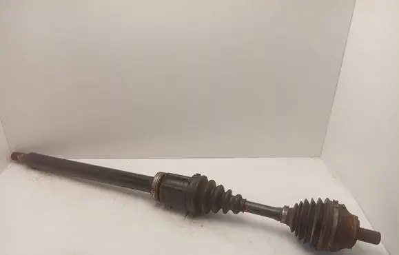 Volvo V70 Front driveshaft P8689211 T040405