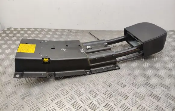 Mercedes-Benz E C207 W207 Convertible roof roll over bar A2078600532