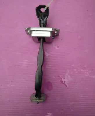 Nissan X-Trail T32 Front door check strap stopper 