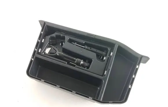 BMW M3 F80 Tool set 7308699 51068610