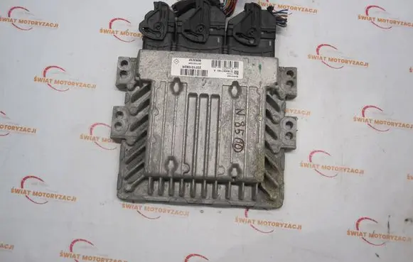 Nissan Juke I F15 Engine control unit/module 237100755R