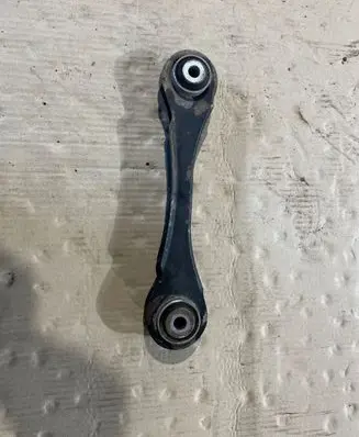 BMW 1 F20 F21 Rear upper control arm/wishbone 6792517