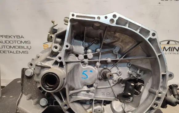 Opel Crossland X Manual 5 speed gearbox 20A705