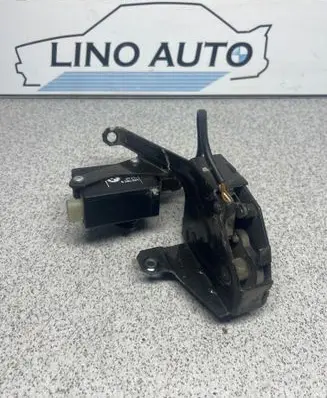 BMW 5 E39 Loading door lock 8238469