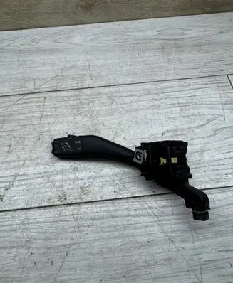 Volkswagen Golf VI Indicator stalk 1K0953513G 01103512 10351292891397